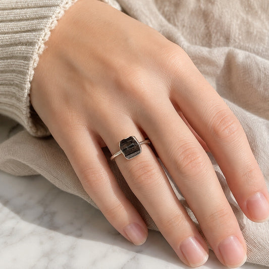Anillo Solitario de Turmalina