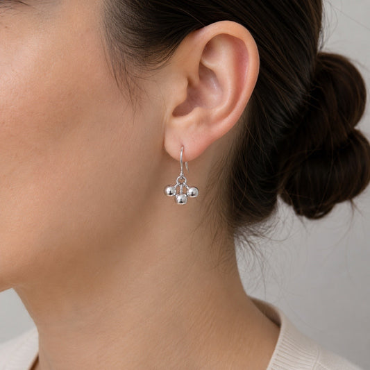 Aretes Colgantes Tres Perlas de Plata