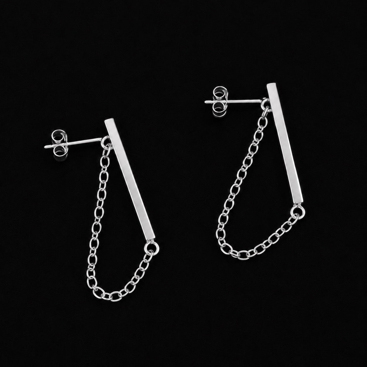 Aretes Largos Barra con Cadena