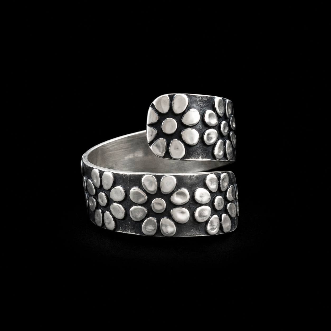 Anillo Espiral de Florecitas