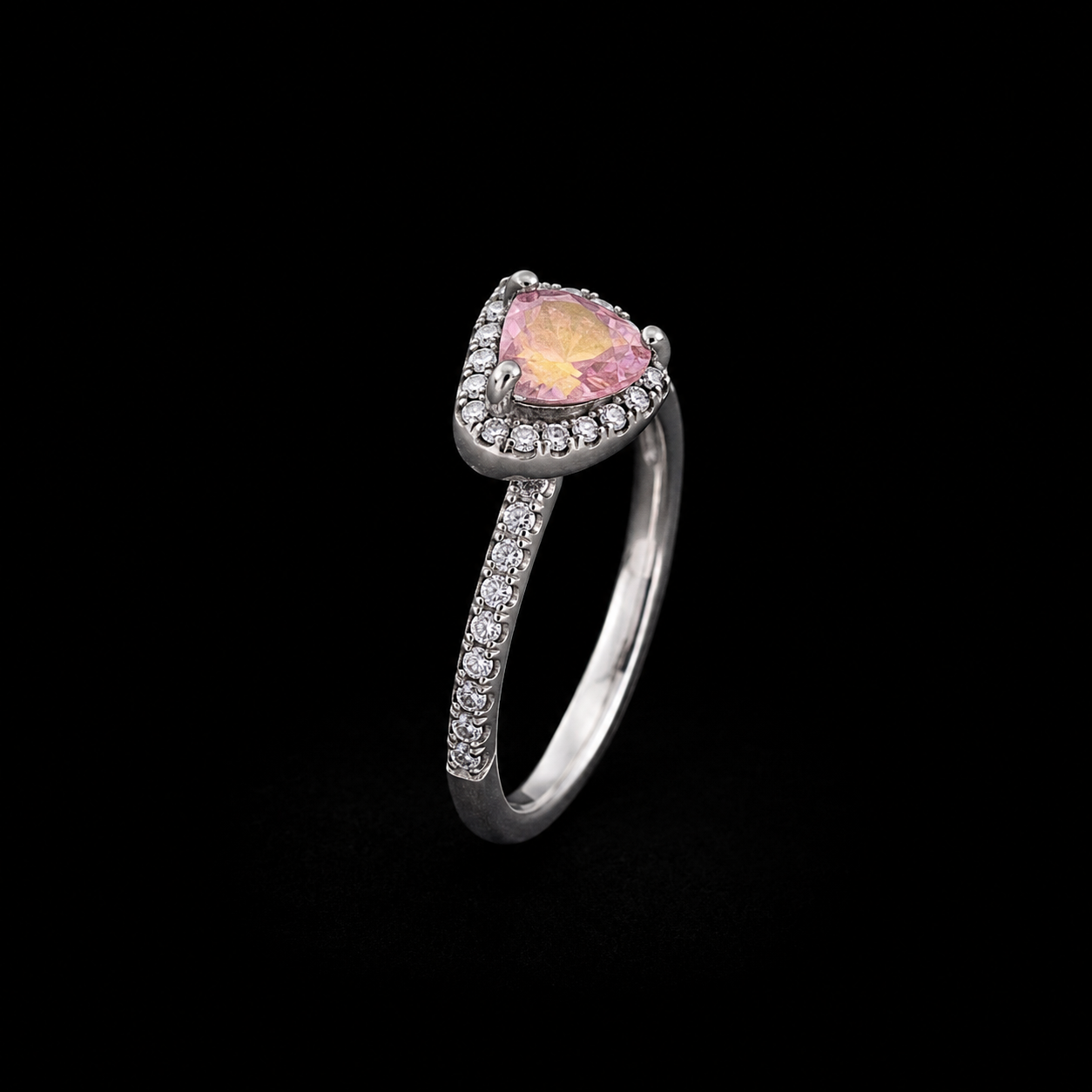 Anillo Corazón Rosa con Circonias