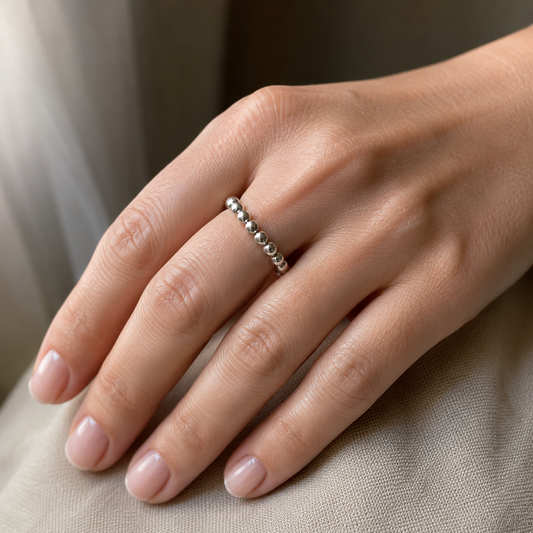 Anillo Elástico de Perlas de Plata