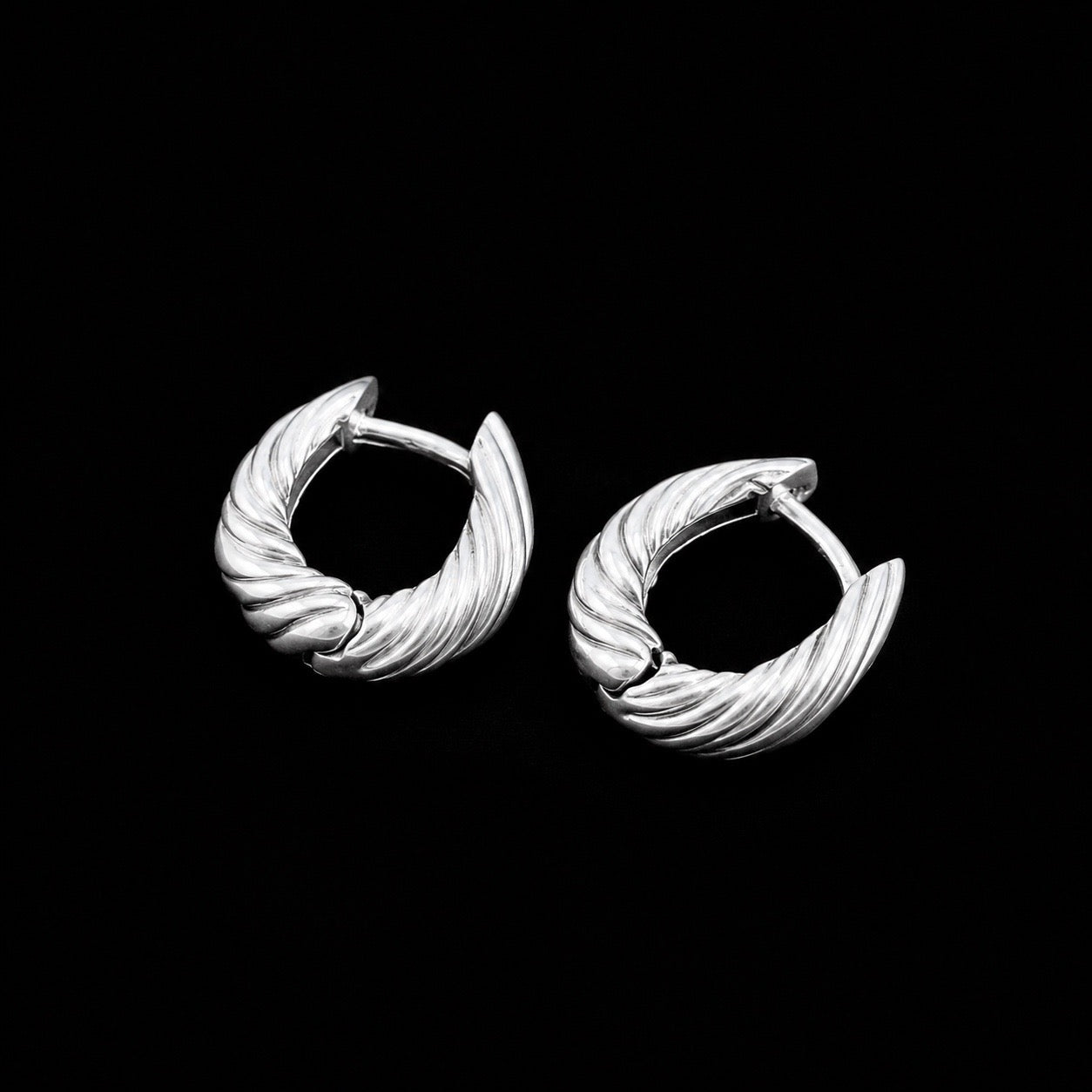 Aretes Huggies Rayas