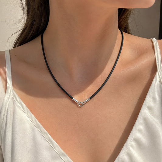 Collar de Caucho Elegante