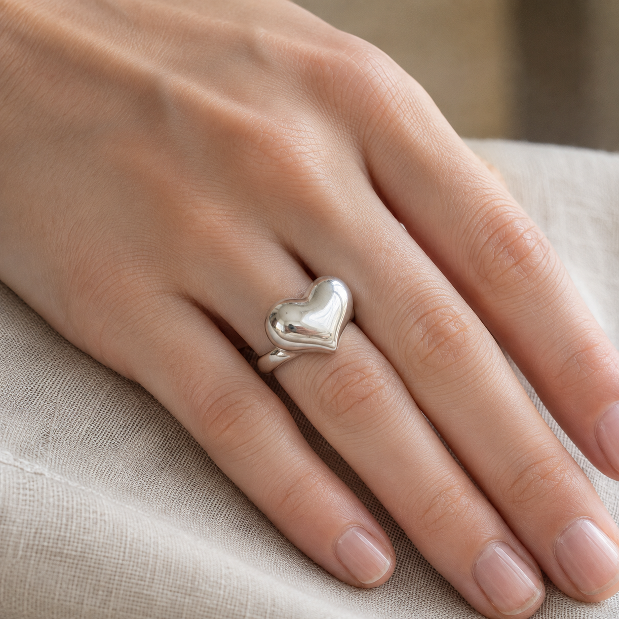 Anillo Corazón Abultado Mediano