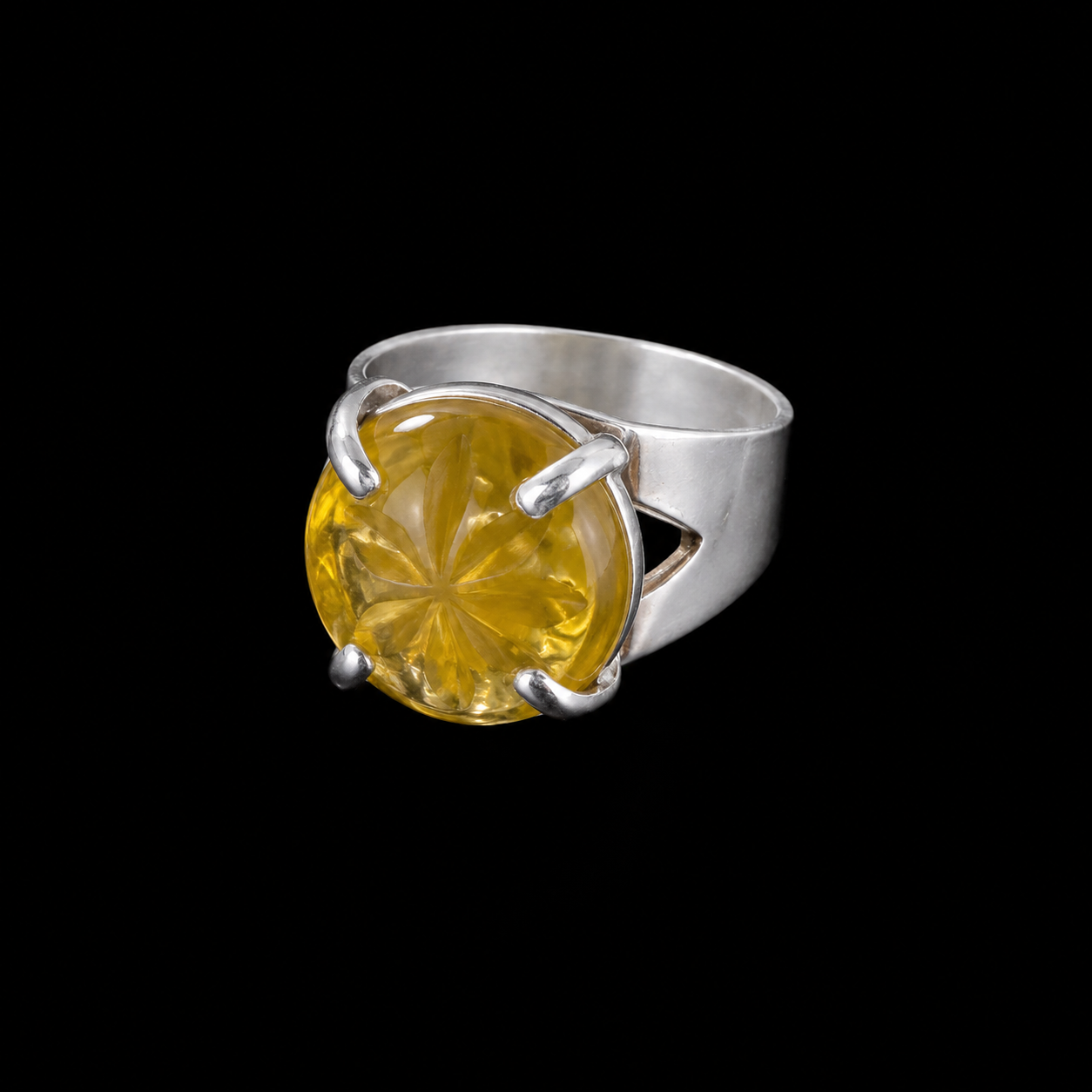 Anillo Ámbar Grabado