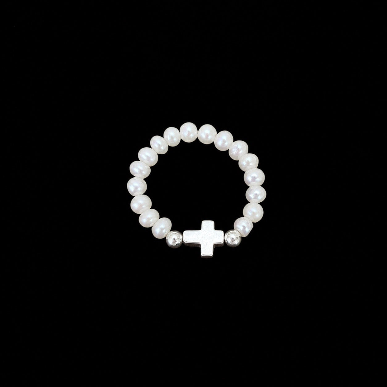 Anillo Elástico Cruz con Perlas de Río